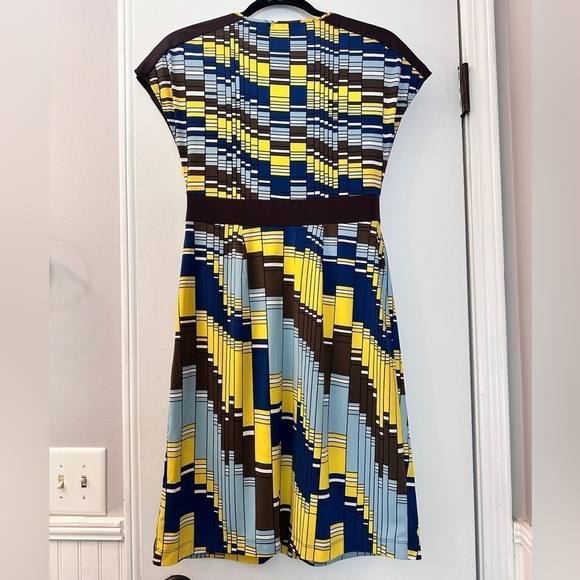 BCBG Max Azria Women’s Y2K Abstract Geometric Print Dress Size M - Picture 3 of 9